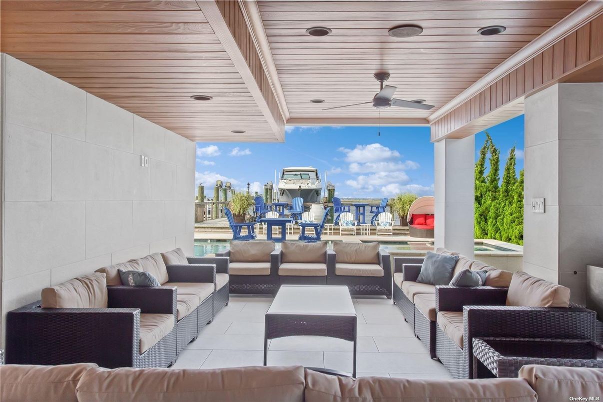 Exterior, Recessed Lighting