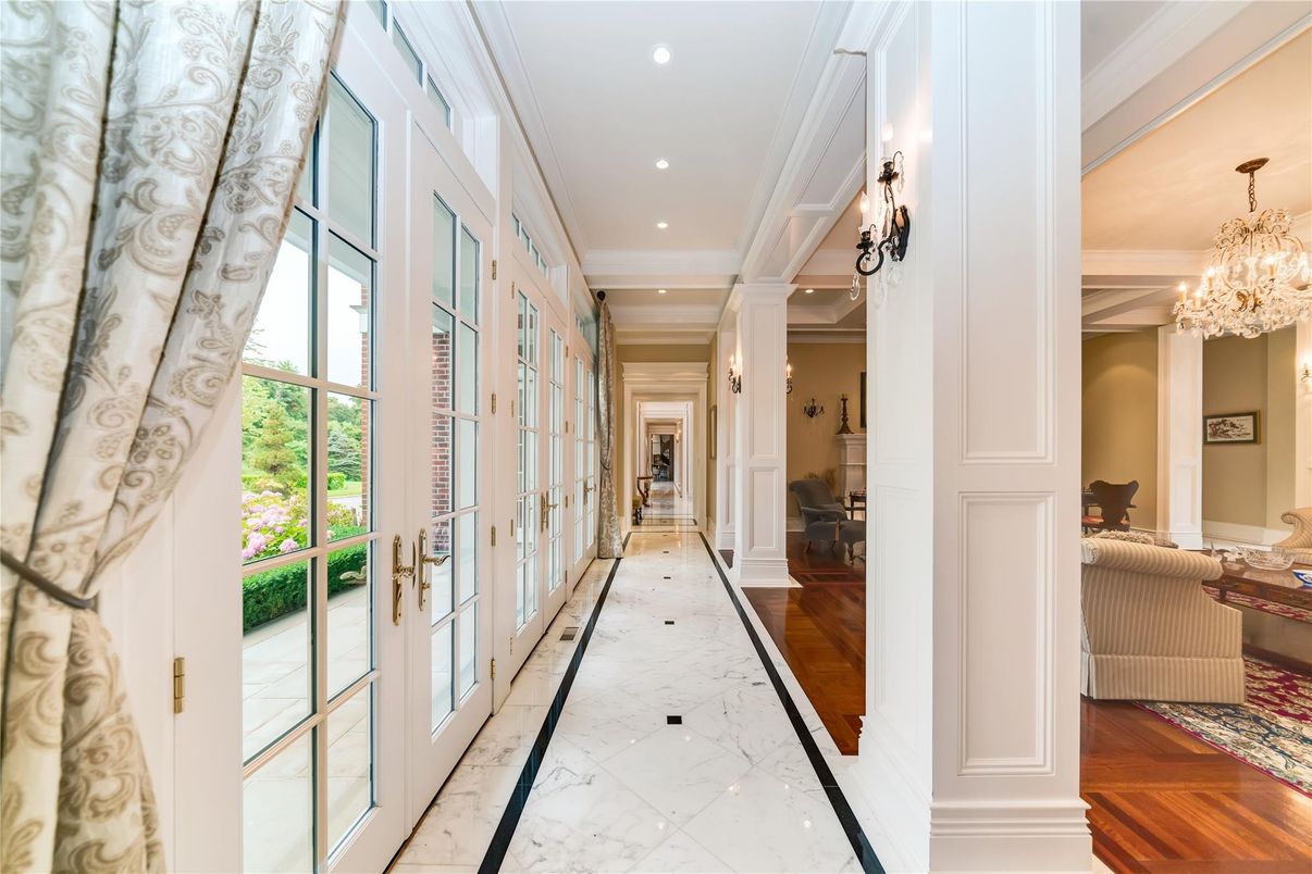 Chandelier, Interior, Marble, Recessed Lighting, Wood Texture Flooring