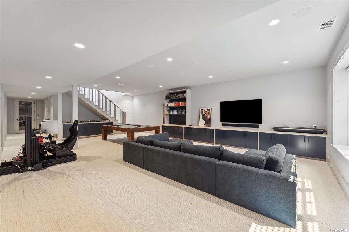Billiard Table, Game Room, Interior, Living room, Recessed Lighting