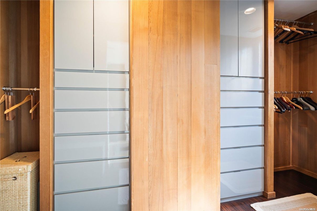 Interior, Recessed Lighting, Walk-in Closets, Wood Texture Flooring