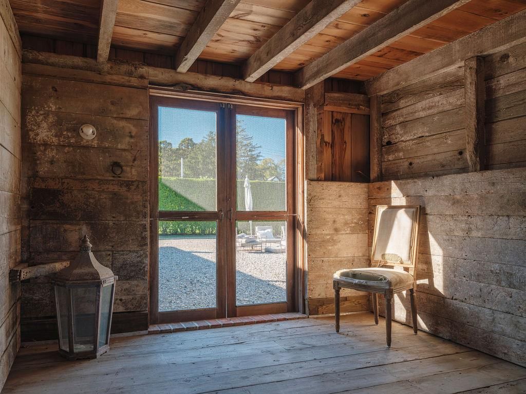 Empty room, Interior, Wooden Beams, Wooden Ceilings, Wood Texture Flooring, Wooden Walls