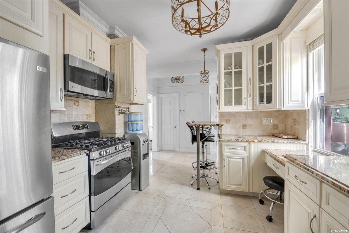 Interior, Kitchen, Pendant Lights