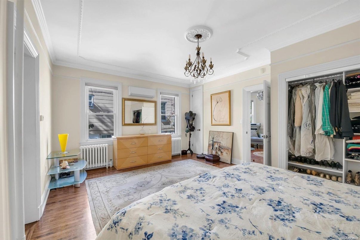 Chandelier, Interior, Wood Texture Flooring