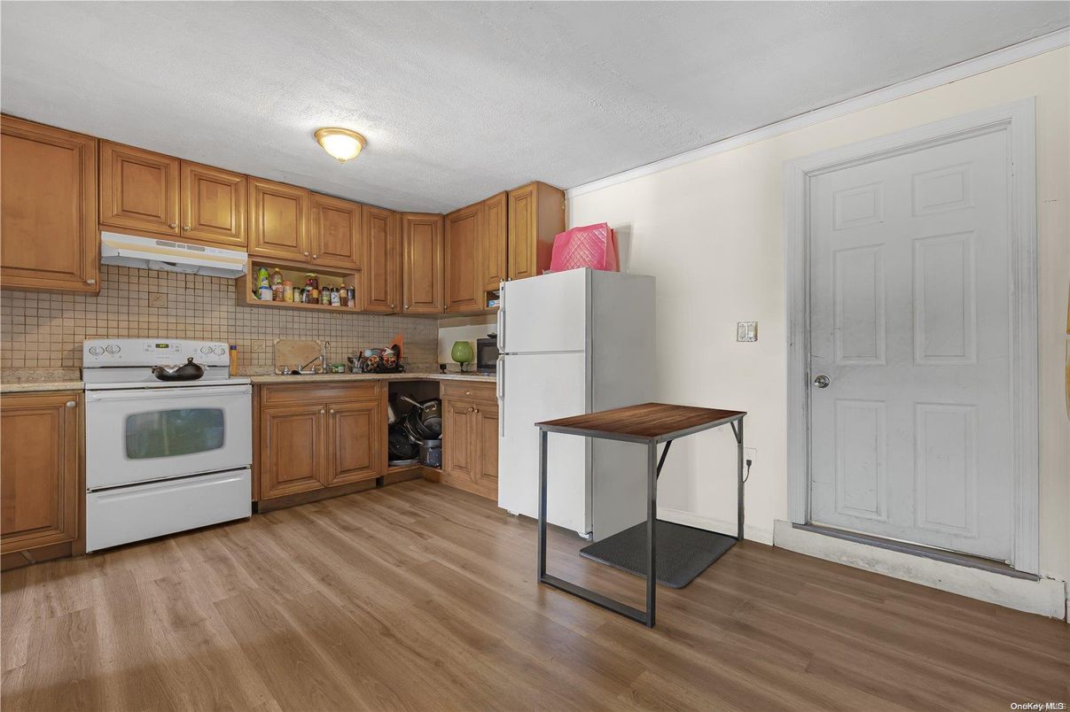 Interior, Kitchen, Wood Texture Flooring
