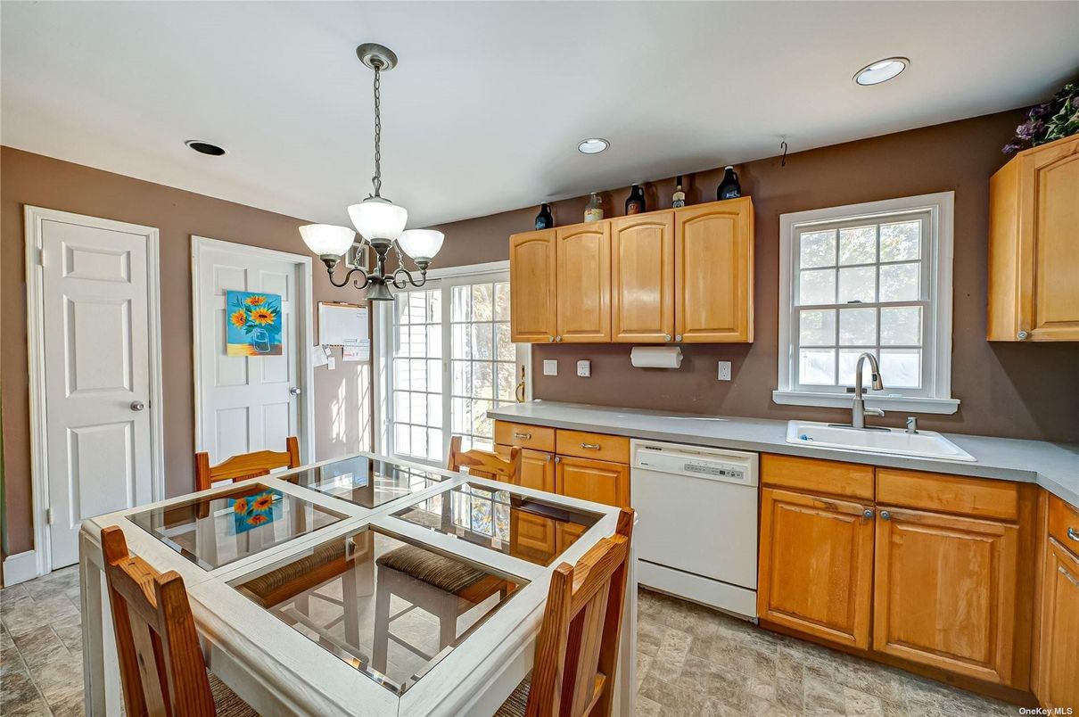 Interior, Kitchen, Pendant Lights, Recessed Lighting