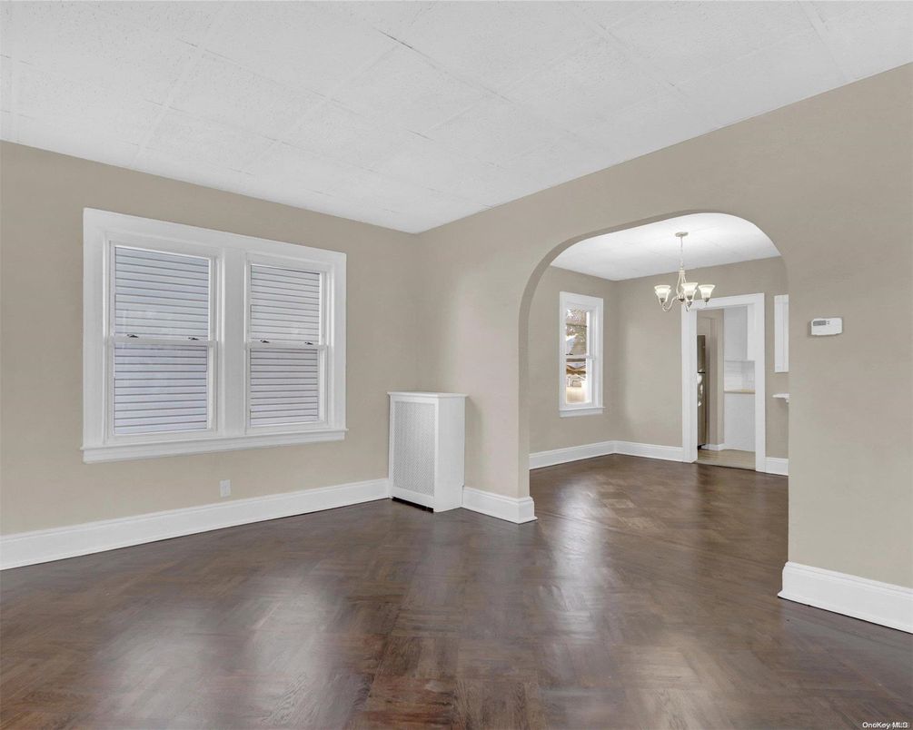 Chandelier, Empty room, Interior, Wood Texture Flooring