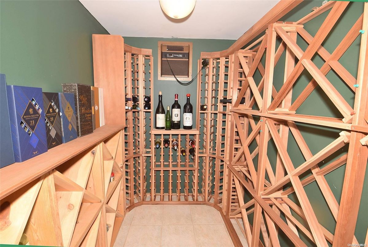 Interior, Wine Storage