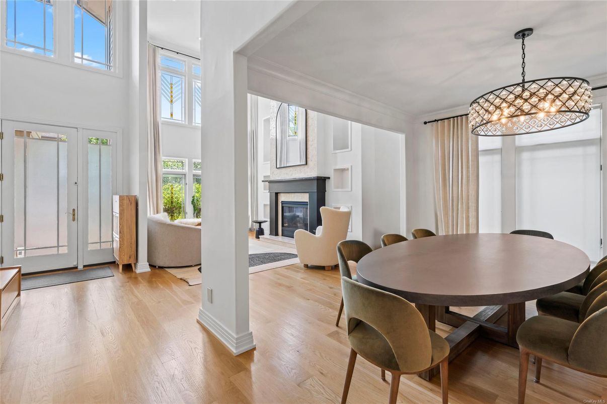 Chandelier, Dining room, Fireplace, Interior, Pendant Lights, Wood Texture Flooring