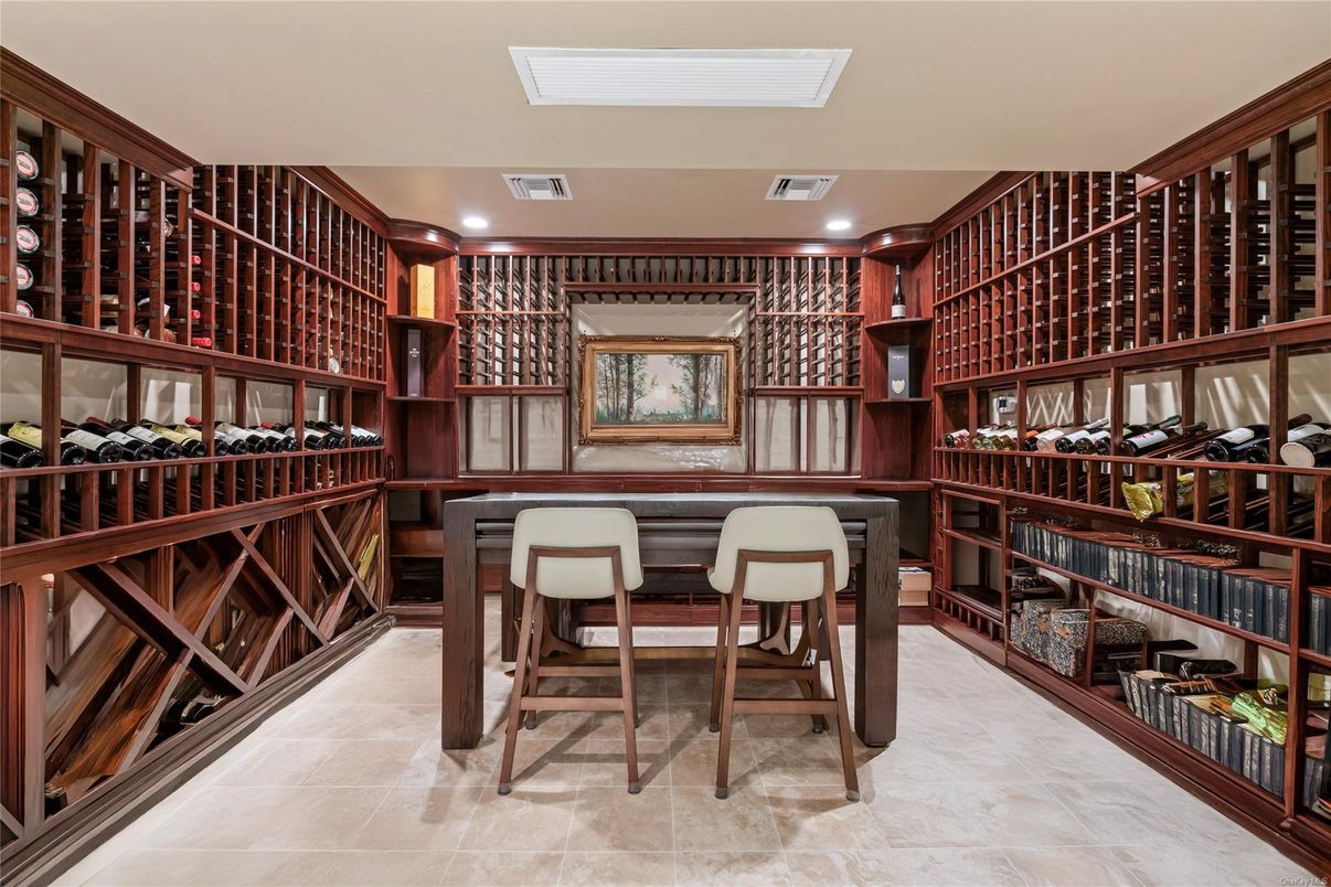 Interior, Recessed Lighting, Wine Storage