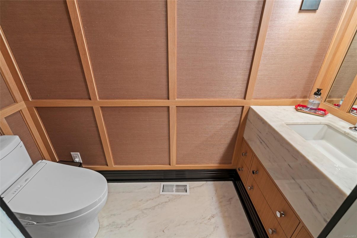 Bathroom, Dual Sink Vanities, Interior, Marble