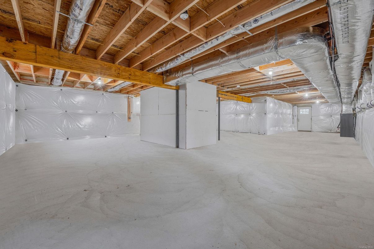 Garage, Interior, Wooden Beams, Wooden Ceilings