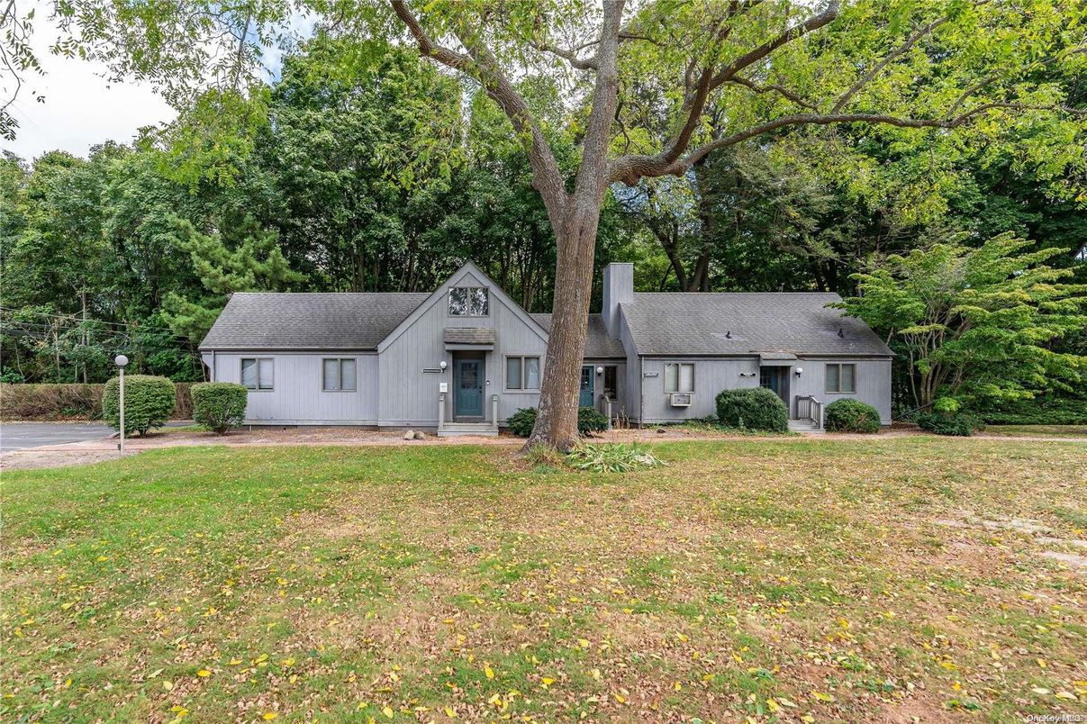 Backyard, Exterior, Facade, Cape Cod