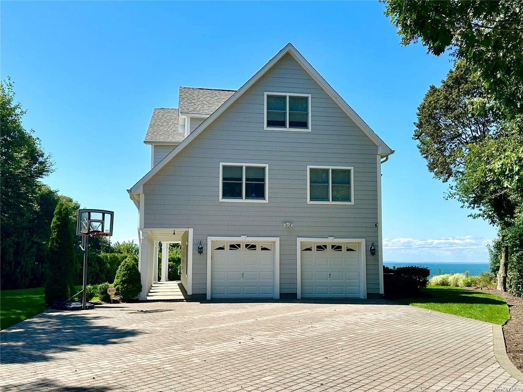 Attached, Exterior, Facade, Water, Farmhouse