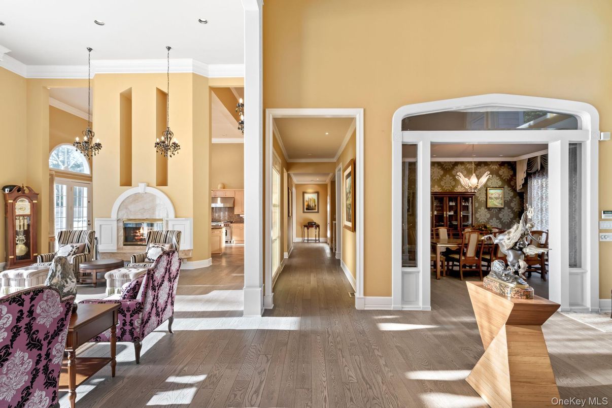 Chandelier, Dining room, Fireplace, Interior, Pendant Lights, Recessed Lighting, Wood Texture Flooring