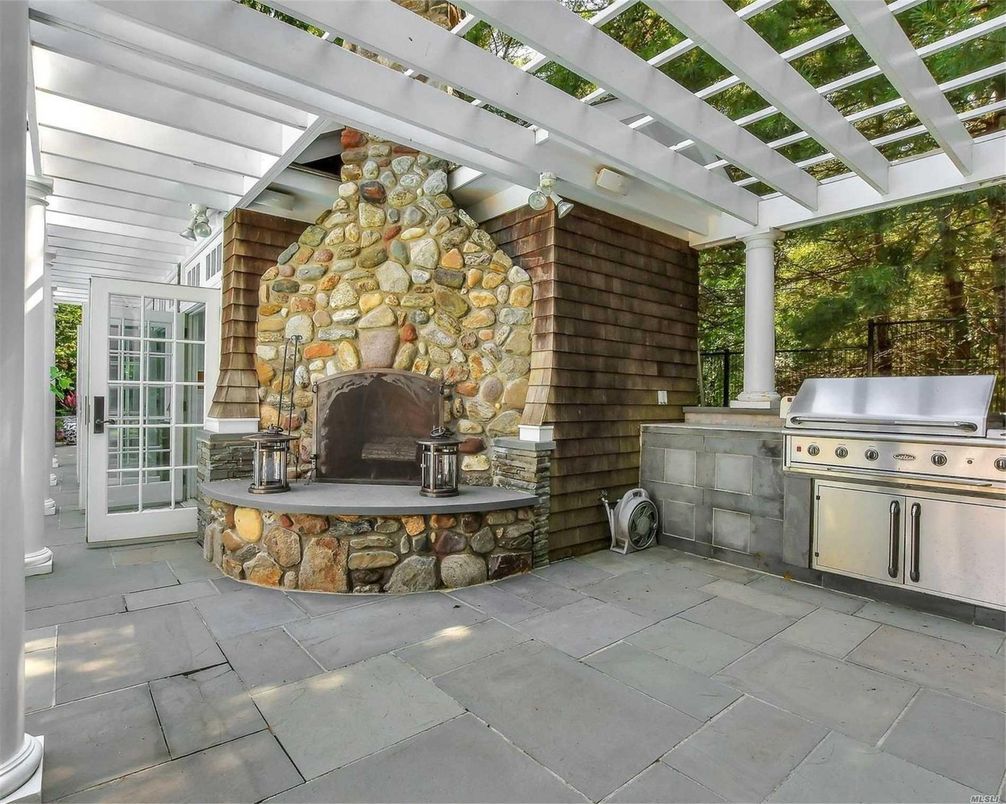 Exterior, Fireplace