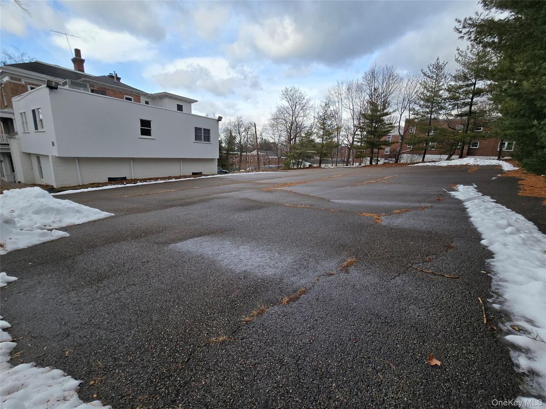 DE Listing image placeholder