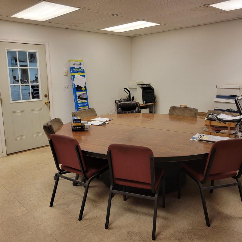 Dining room, Interior, Recessed Lighting