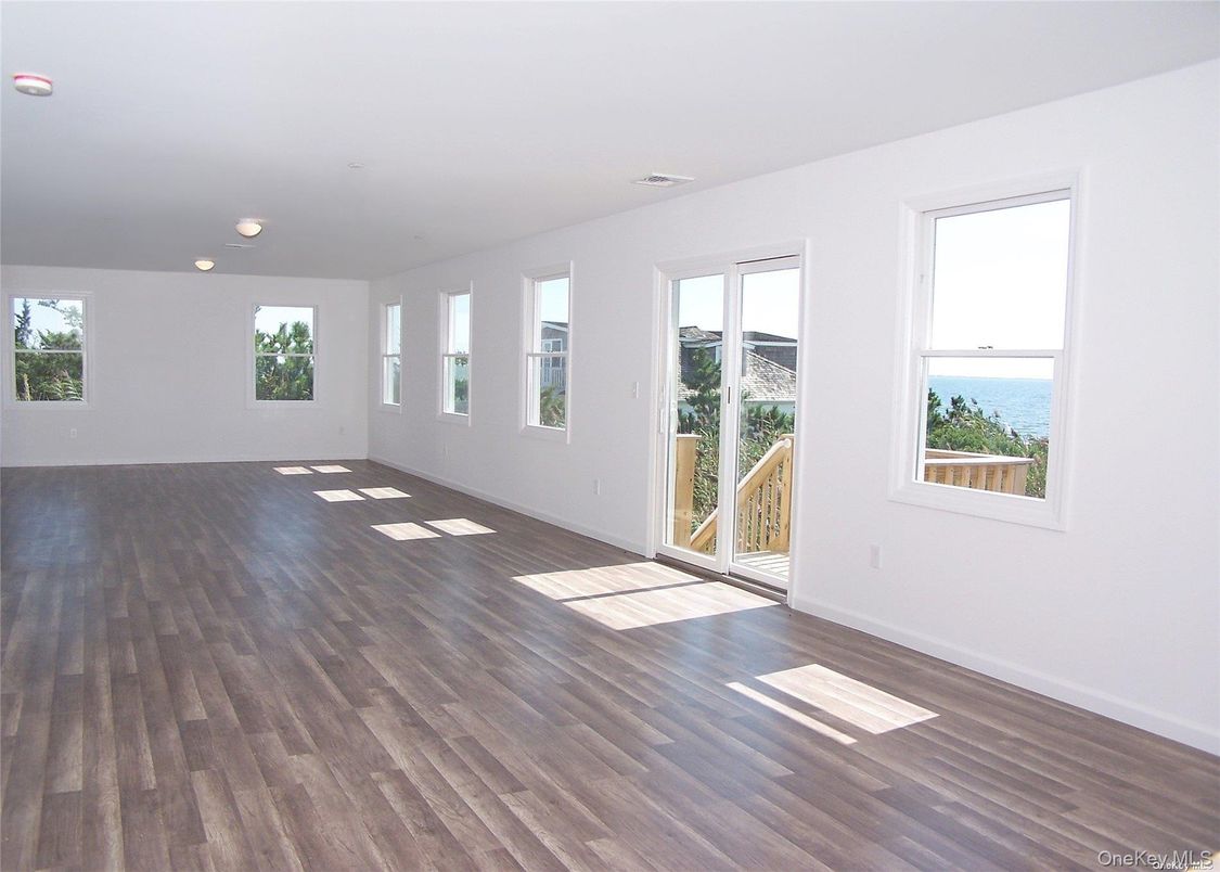 Empty room, Interior, Water, Wood Texture Flooring