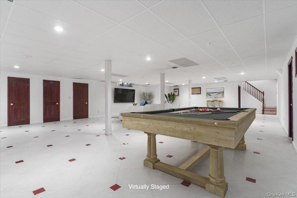 Billiard Table, Game Room, Interior, Recessed Lighting