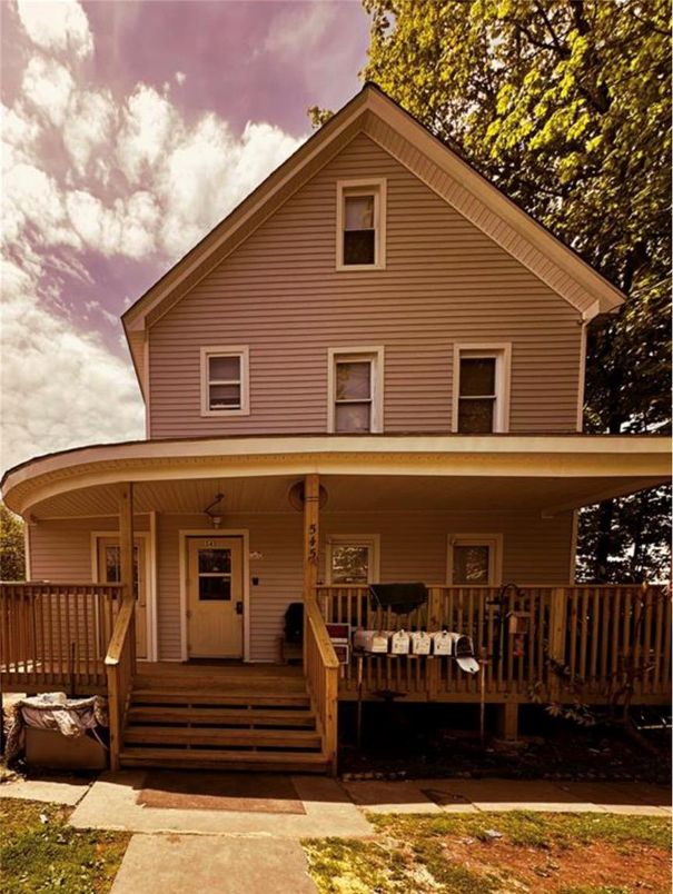 Exterior, Facade, Log Home