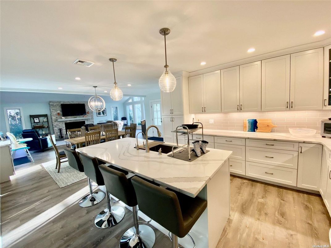 Dining room, Interior, Kitchen, Living room, Pendant Lights, Recessed Lighting, Wood Texture Flooring