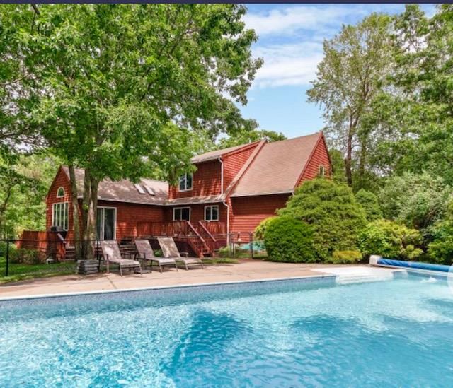 Exterior, Pool
