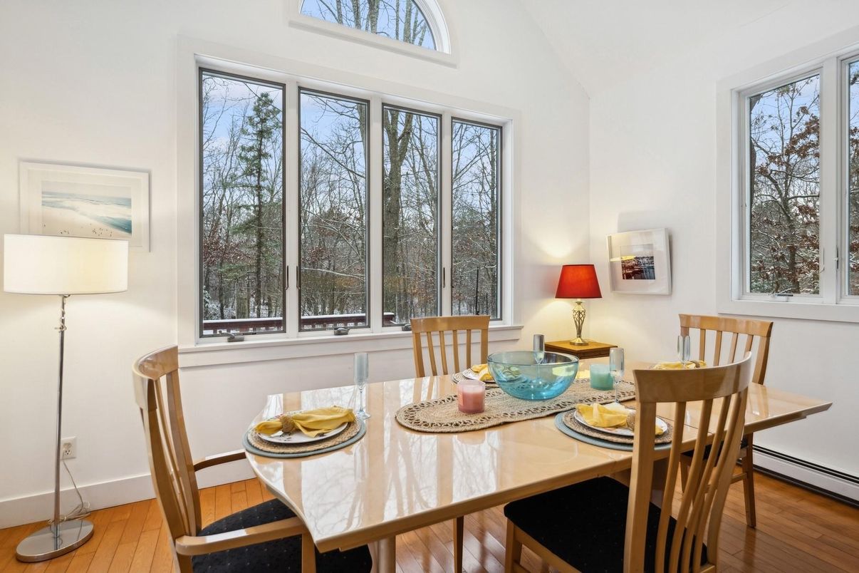 Dining room, Interior, Wood Texture Flooring