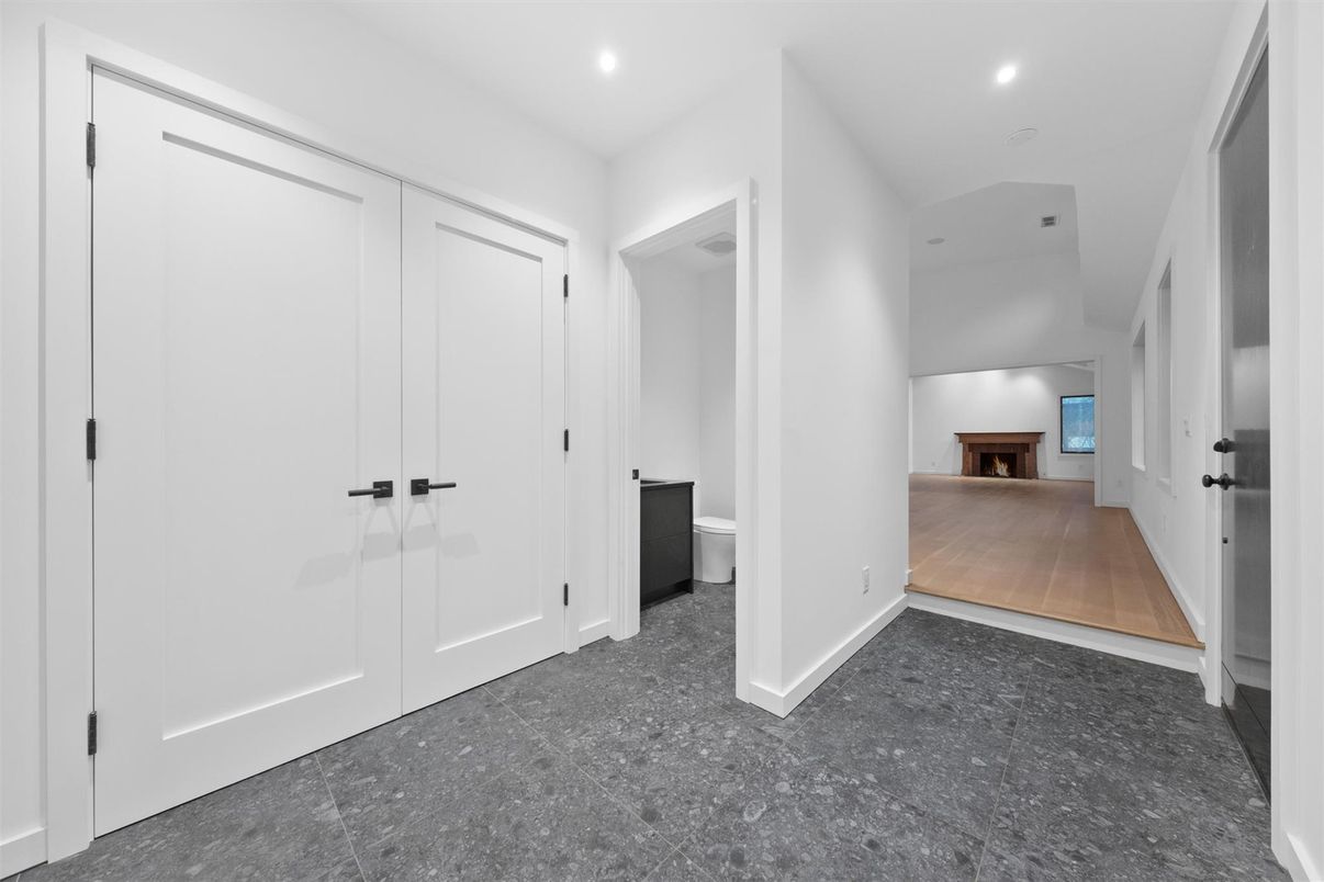 Fireplace, Interior, Recessed Lighting