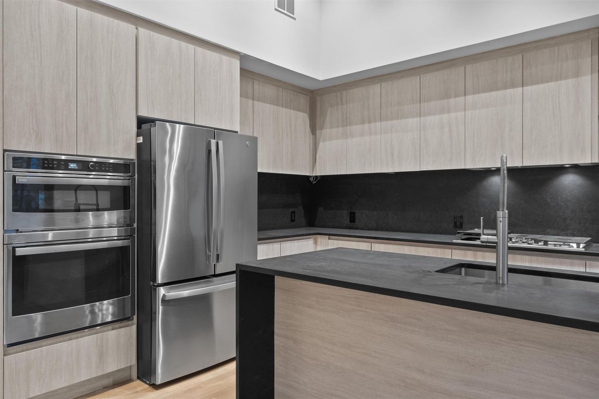 Interior, Kitchen, Stainless Steel Appliances, Wood Texture Flooring