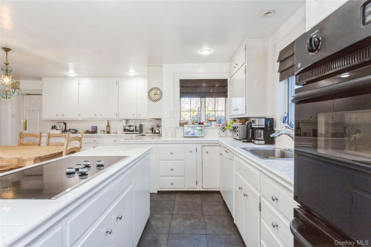 Interior, Kitchen, Recessed Lighting, Tile Countertops