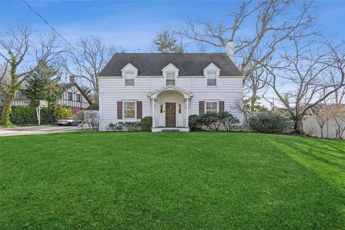 Backyard, Exterior, Facade, Georgian