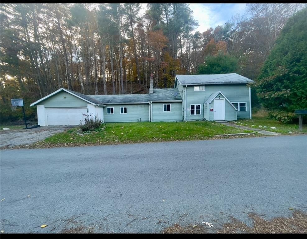 Backyard, Detached Garage, Exterior