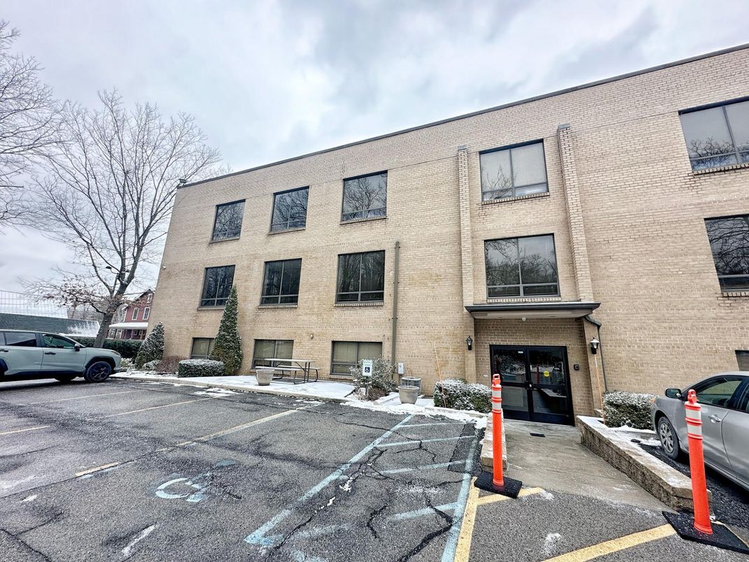 Exterior, Facade, Brick Facade, Rowhouse