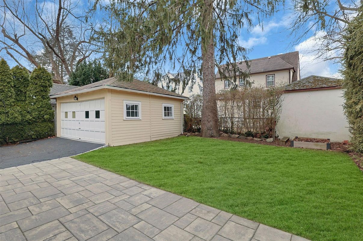 Backyard, Detached Garage, Exterior