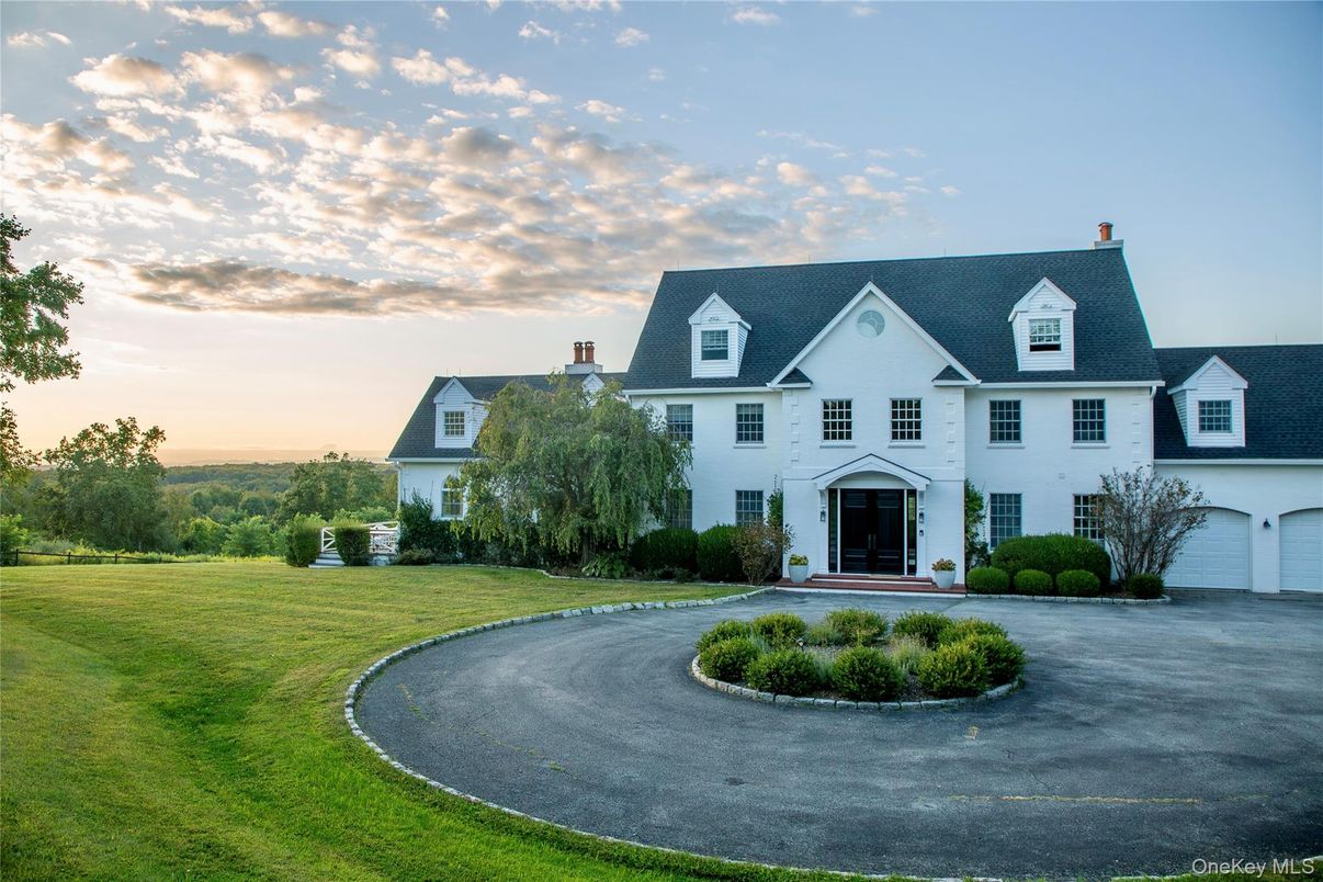 Attached, Backyard, Exterior, Facade, French Provincial