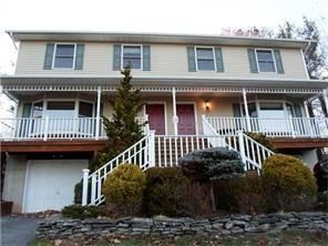 Attached, Exterior, Facade, American Foursquare