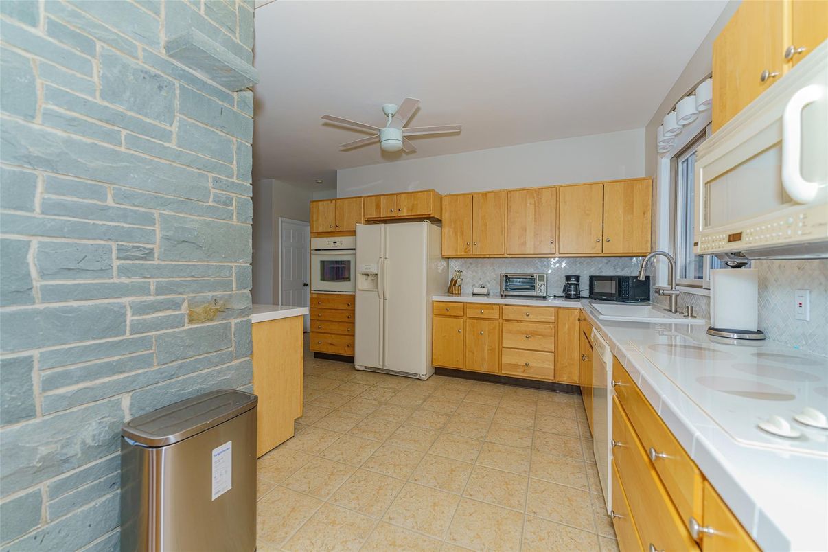 Interior, Kitchen, Stone Walls, Tile Countertops