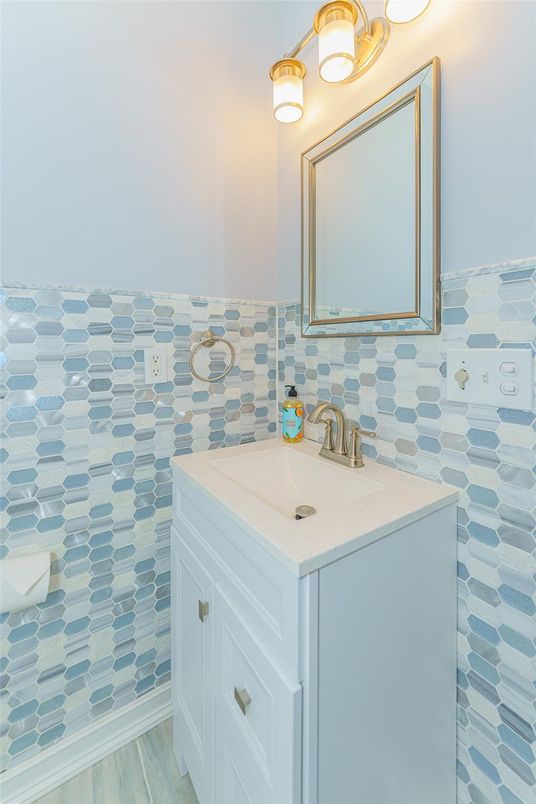 Bathroom, Interior, Wood Texture Flooring