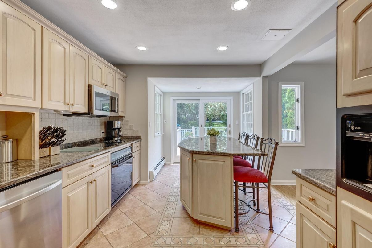 Dining room, Interior, Kitchen, Recessed Lighting