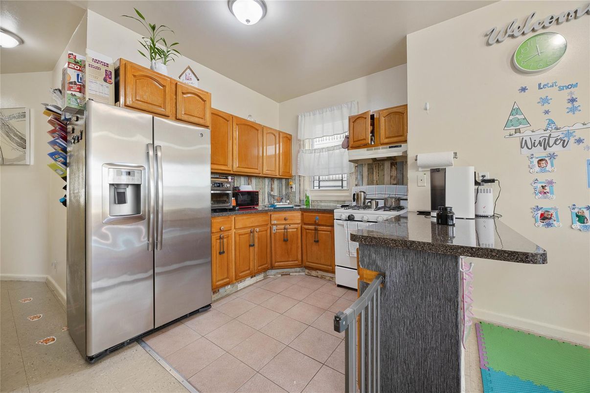 Interior, Kitchen, Stainless Steel Appliances