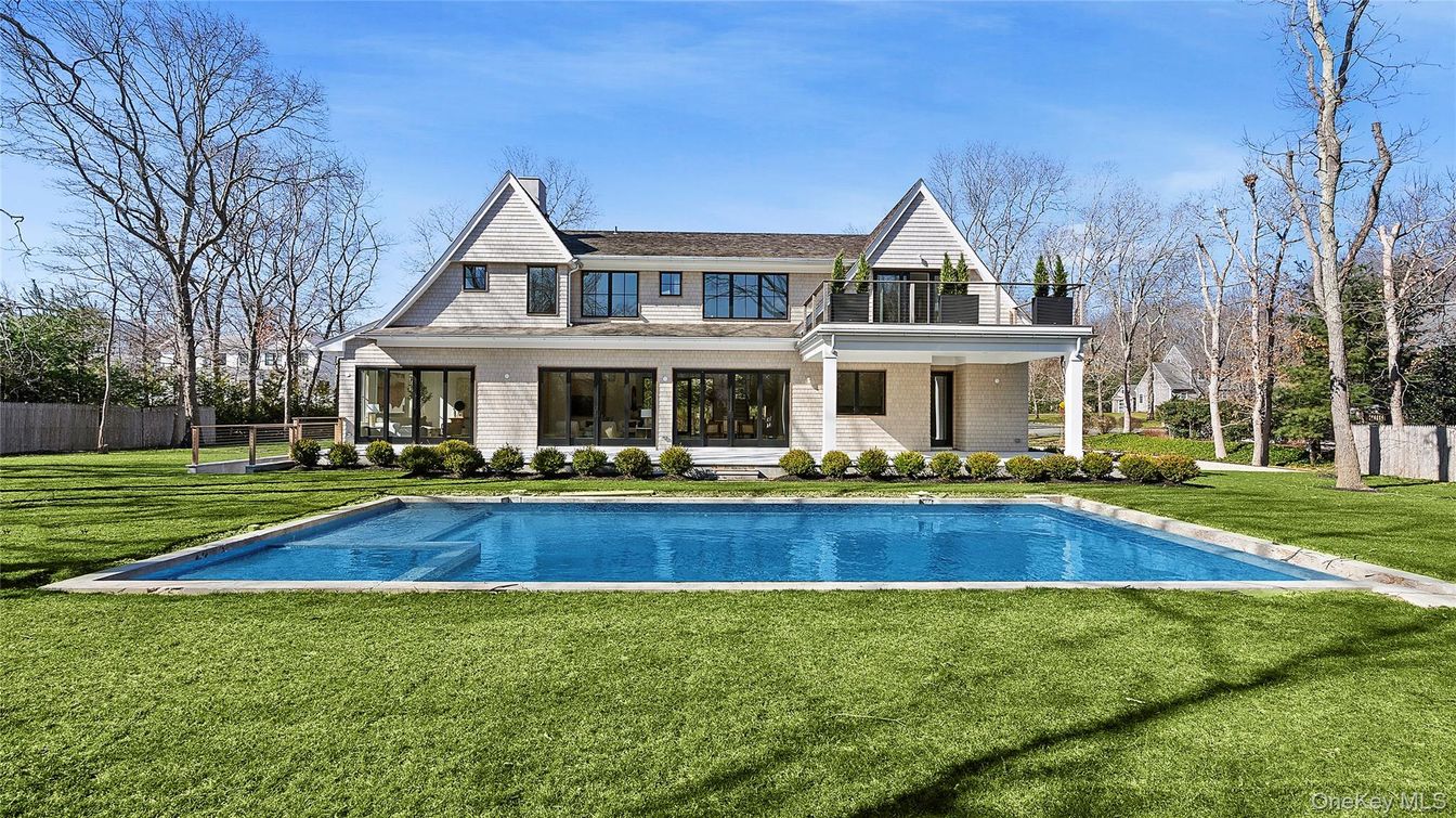 Backyard, Exterior, Pool