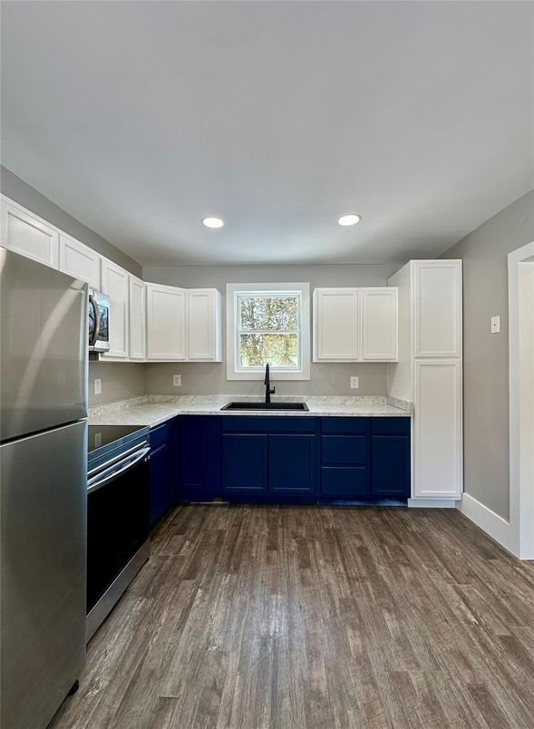 Interior, Kitchen, Recessed Lighting, Wood Texture Flooring