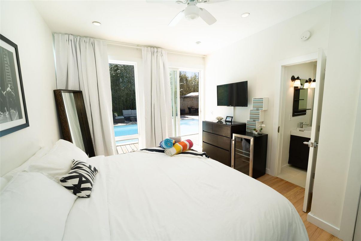 Bedroom, Interior, Recessed Lighting, Wood Texture Flooring