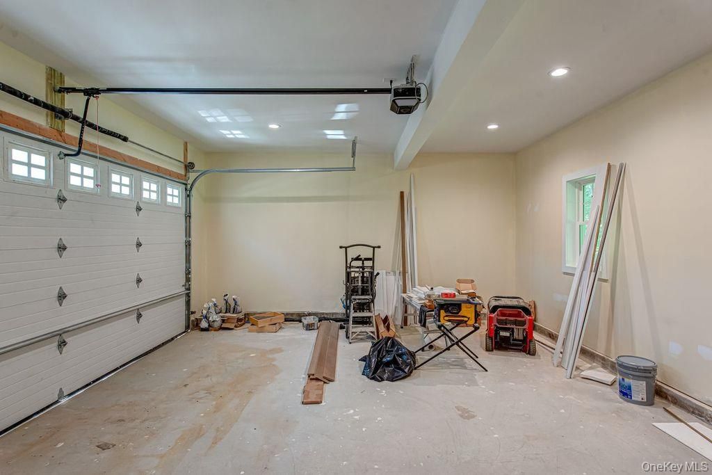 Garage, Interior, Recessed Lighting