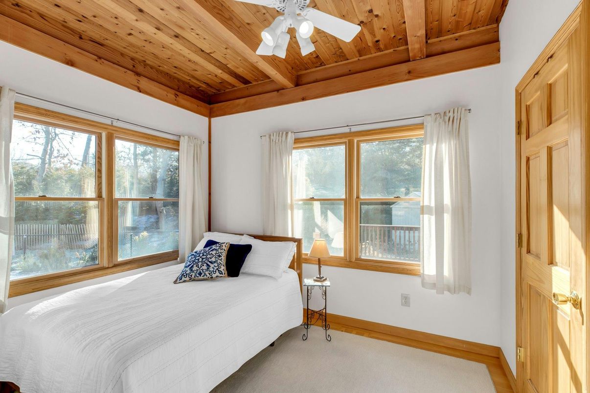 Bedroom, Interior, Wooden Beams, Wooden Ceilings