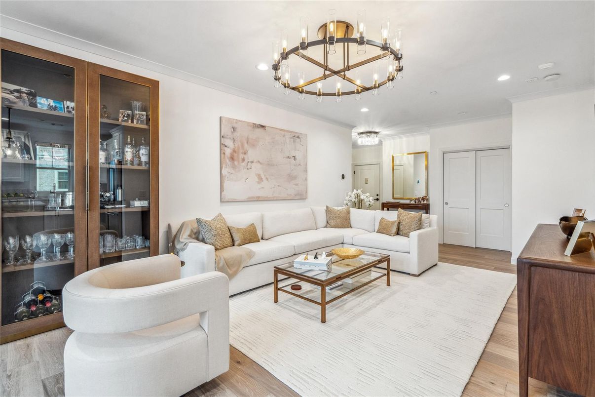 Chandelier, Interior, Living room, Recessed Lighting, Wood Texture Flooring