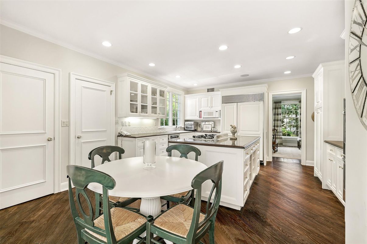 Dining room, Interior, Kitchen, Recessed Lighting, Wood Texture Flooring