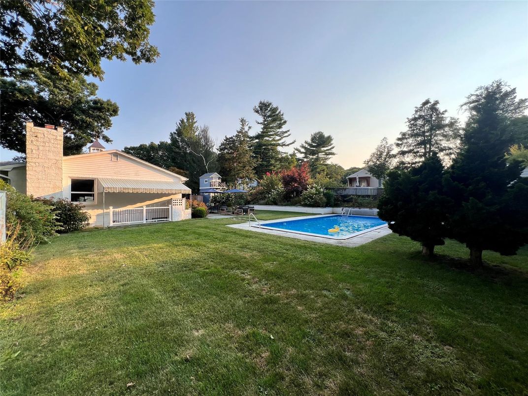Backyard, Exterior, Pool
