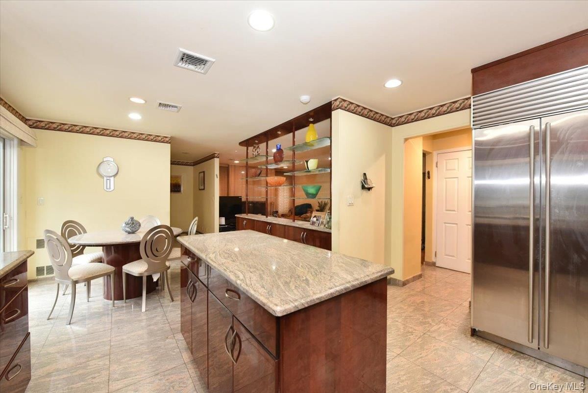 Dining room, Interior, Kitchen, Recessed Lighting