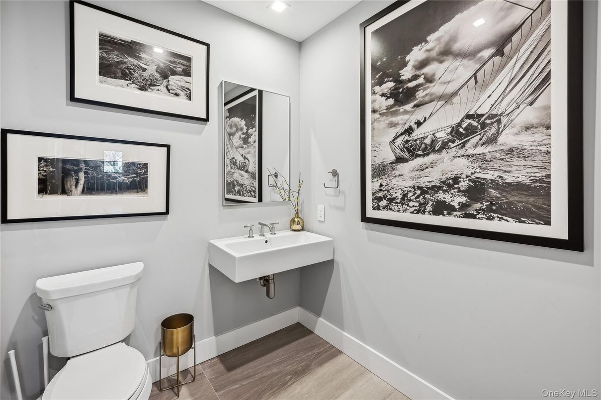 Bathroom, Interior, Recessed Lighting, Wood Texture Flooring